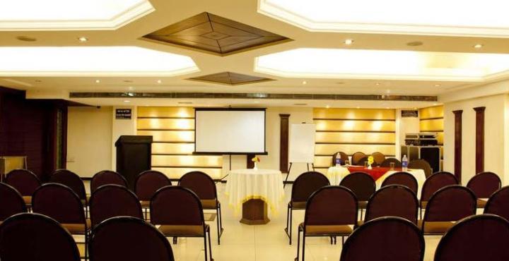Hotel Klg International Zirakpur Exterior photo