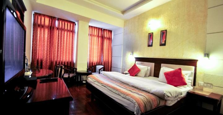 Hotel Klg International Zirakpur Exterior photo